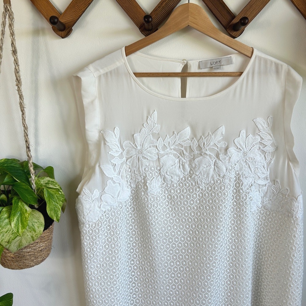 LOFT White Floral Embroidered Geometric Lace Sleeveless Blouse XL Career